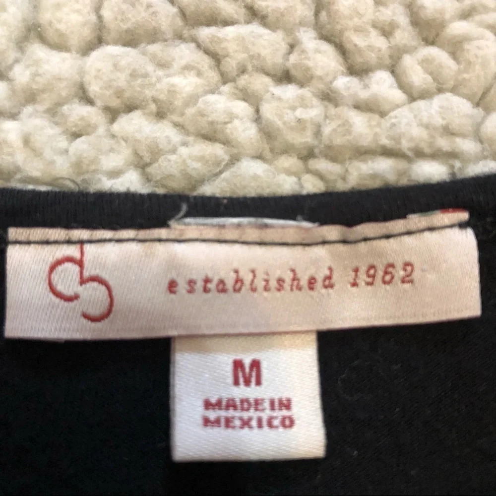 Dress Barn T-shirt Black with Rhinestones Size M - Picture 8 of 9